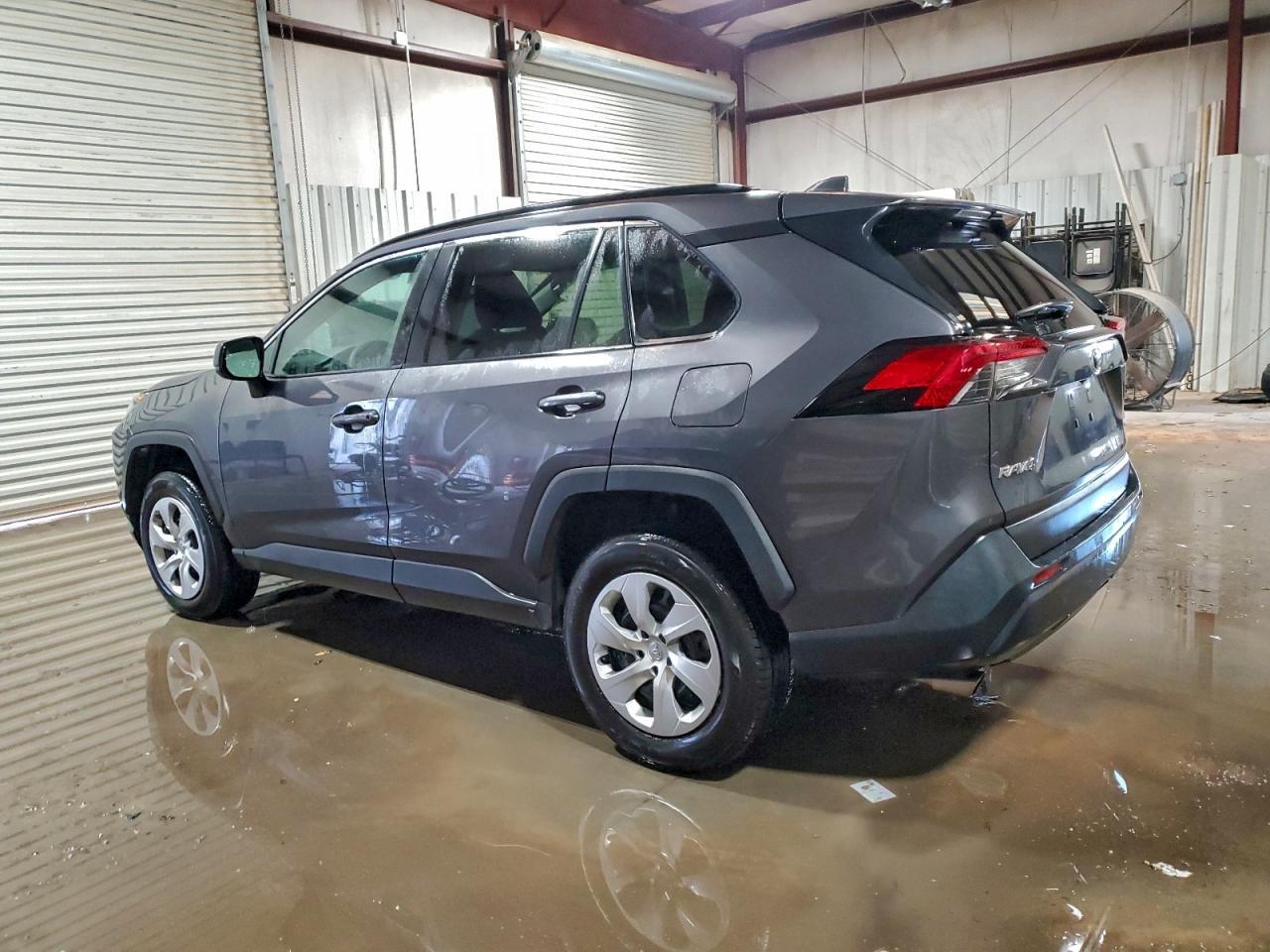 2019 Toyota Rav4 Le - zdjęcie 2