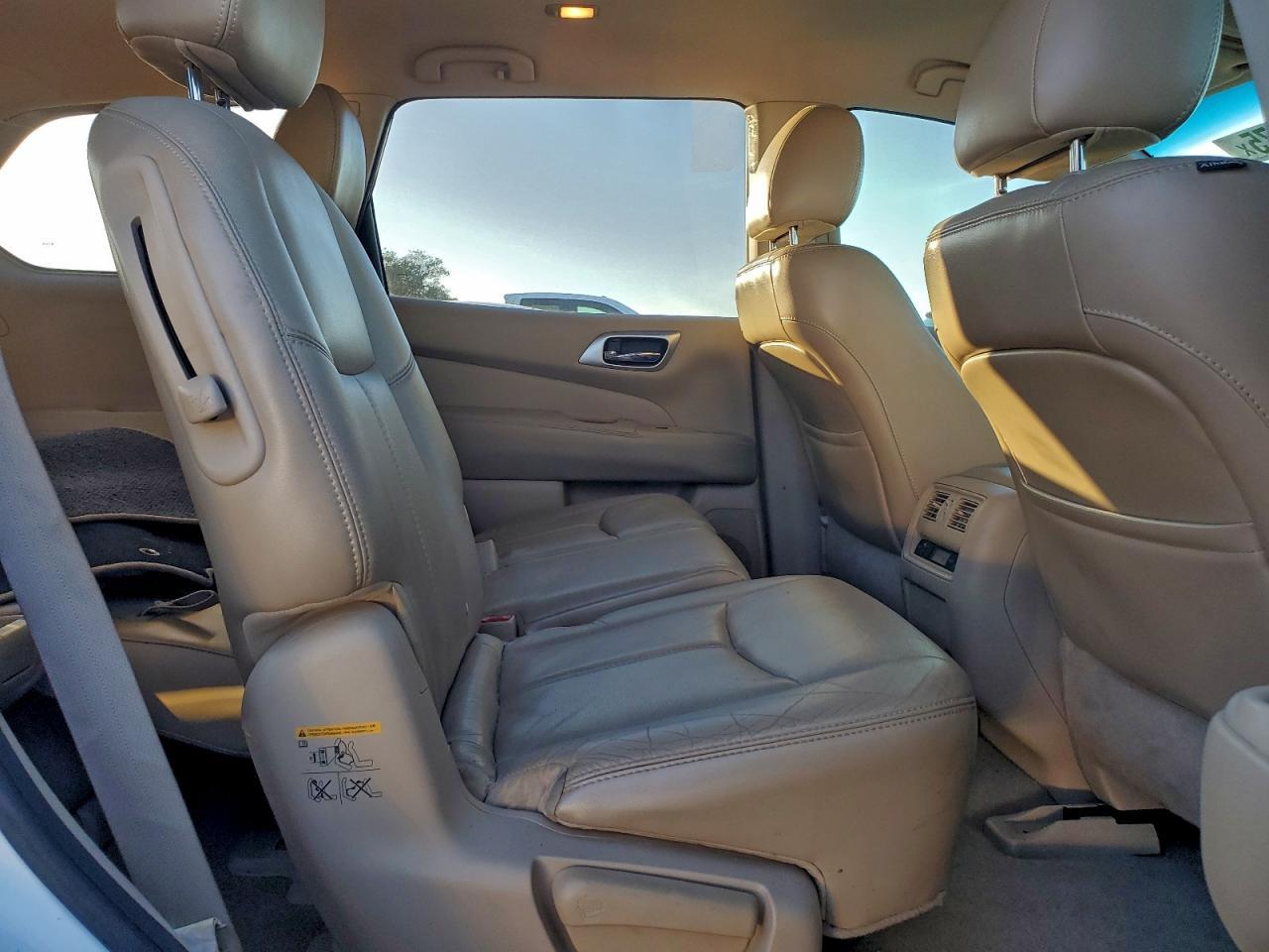 2014 Nissan Pathfinder S - zdjęcie 10