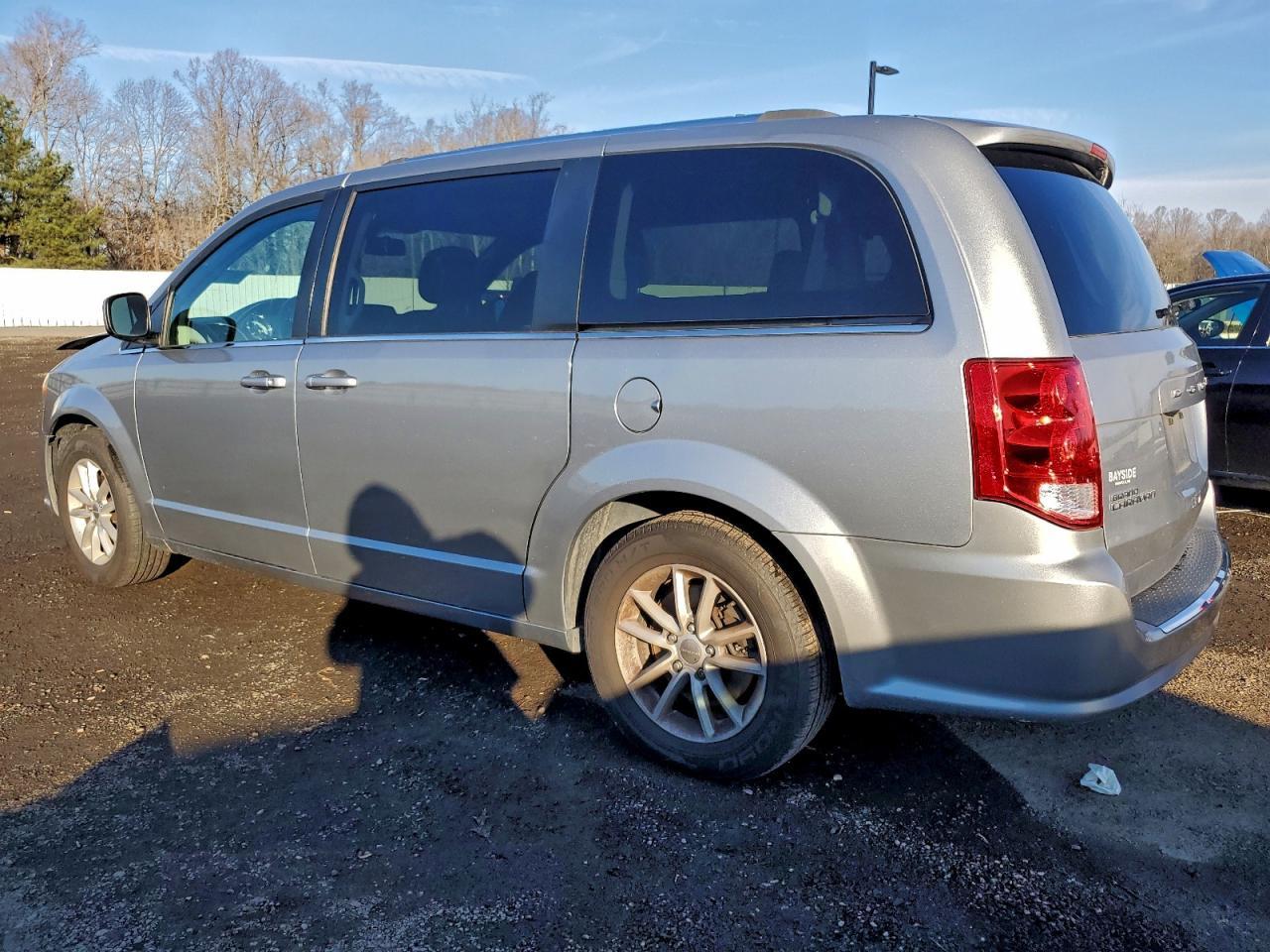 2019 Dodge Grand Caravan Sxt - zdjęcie 2