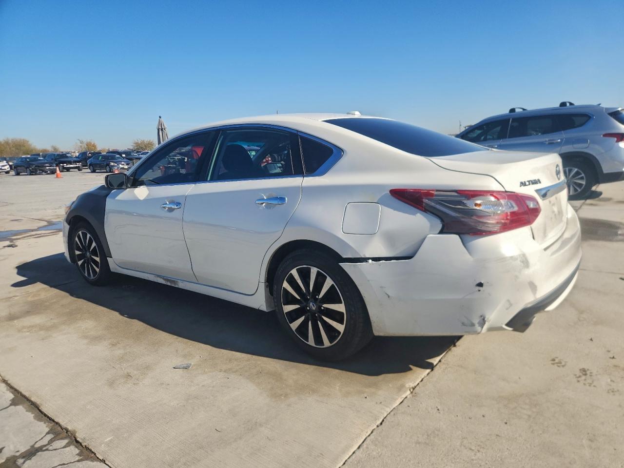 2018 Nissan Altima 2.5 Sv - zdjęcie 2