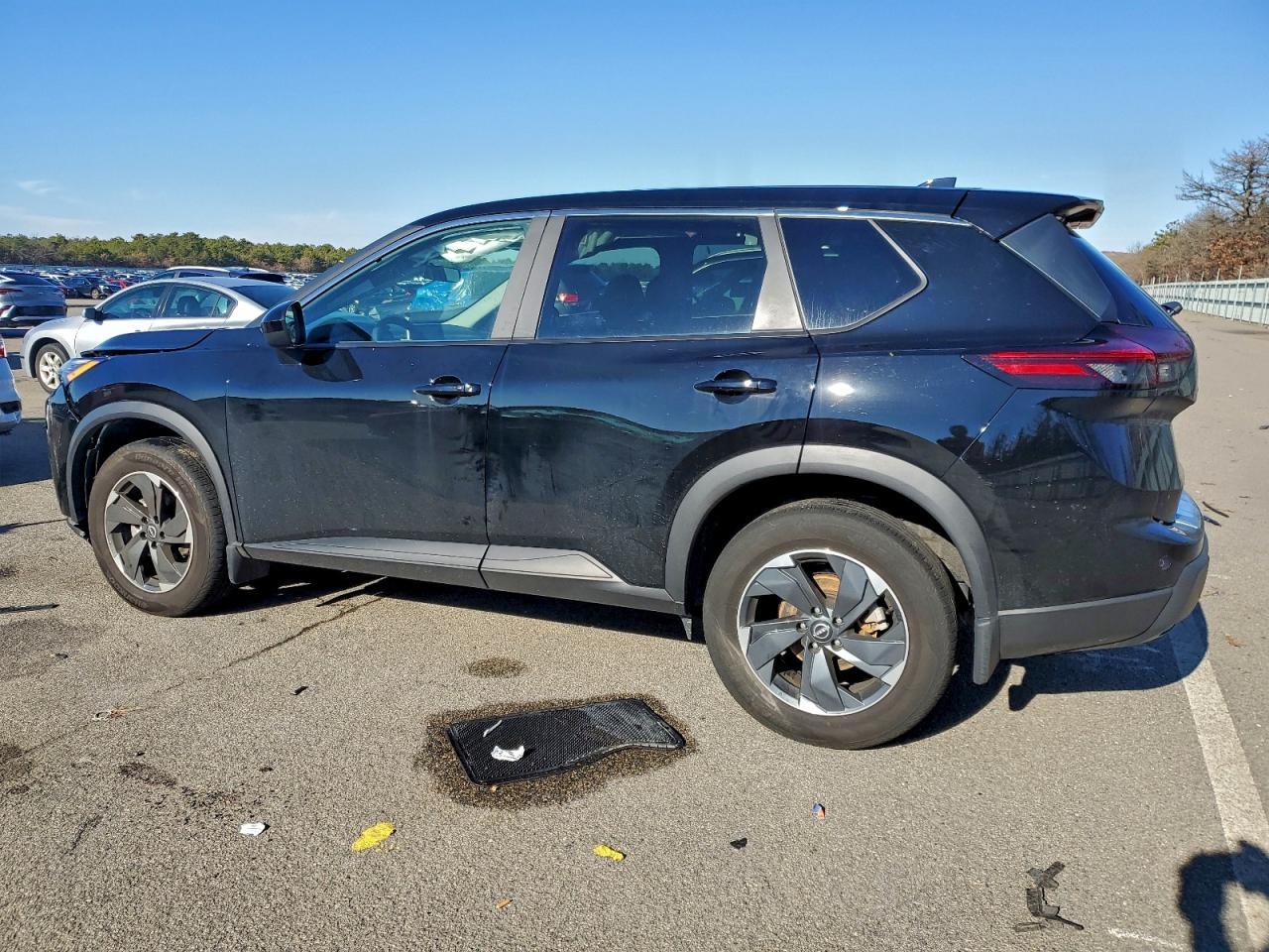 2024 Nissan Rogue Sv - zdjęcie 2