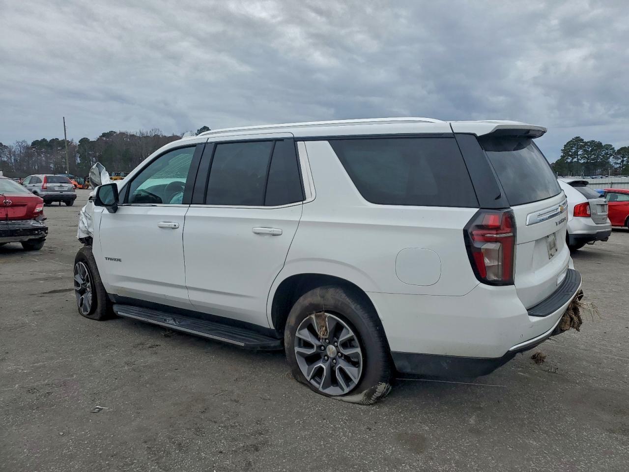 2023 Chevrolet Tahoe K1500 Lt - zdjęcie 2