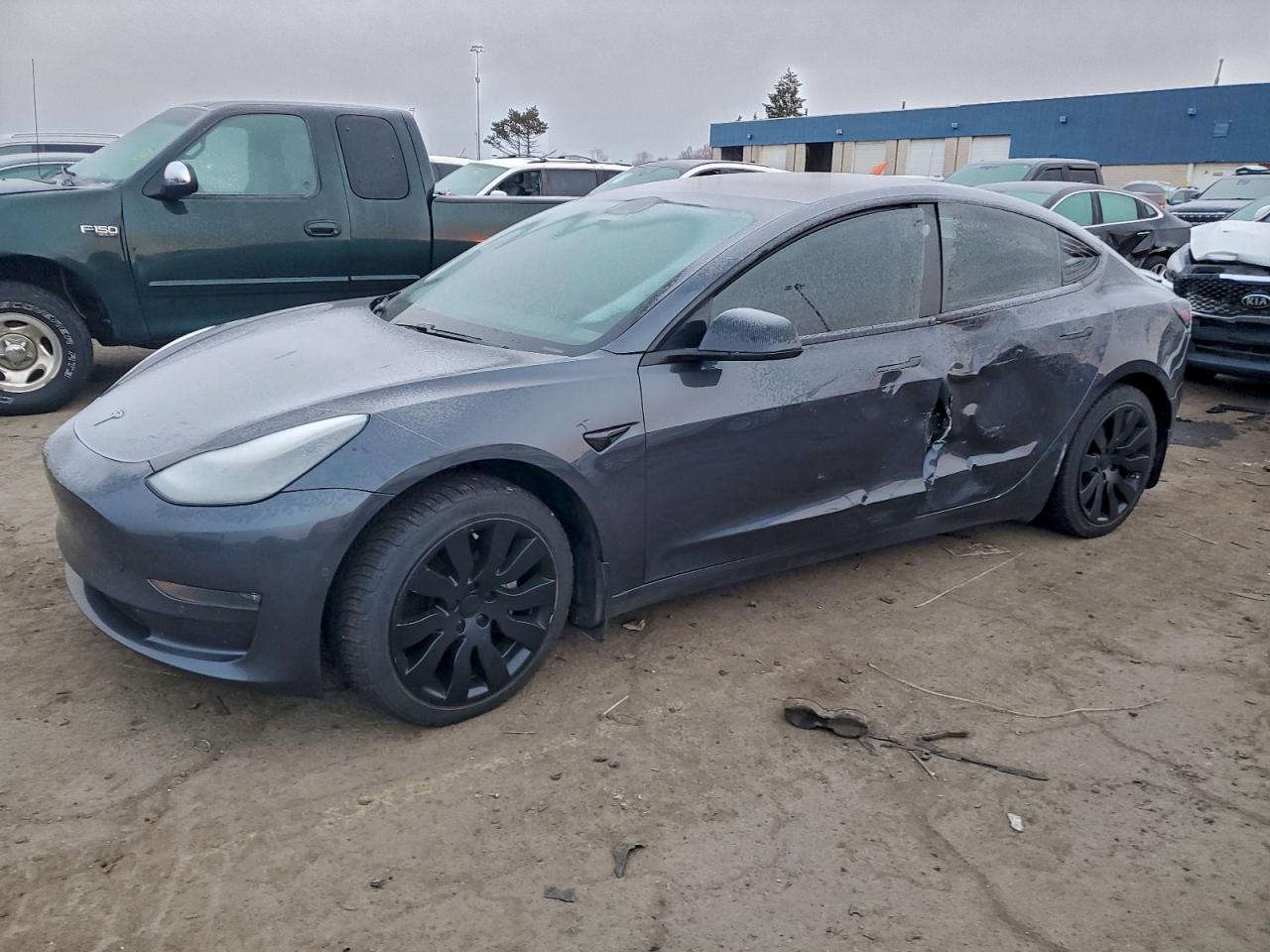 2018 Tesla Model 3 - zdjęcie główne